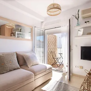 https://budget-beach-studio-21.topcostabravahotels.com